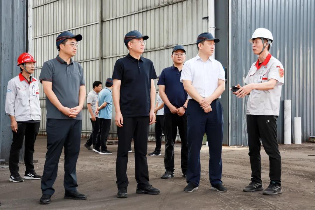 市委常委、副市長、翼城縣委書記王淵到華翔（翼城）新材料科技園現(xiàn)場辦公